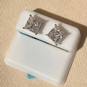 6 Carat NWT Sterling Silver Moissanite Earrings Retail $699
